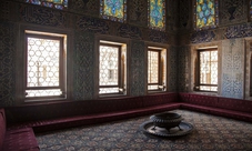 Skip the Line Extended Topkapi Palace and Harem Tour