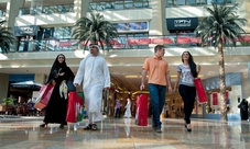 Abu Dhabi city tour with shopping and lunch from Dubai