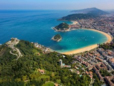 San Sebastian hop-on hop-off tour in autobus della città