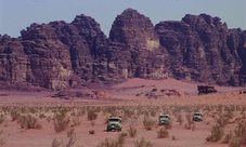  Tour in jeep di un'intera giornata nel deserto del Wadi Rum