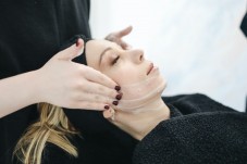 Pacchetto Biorivitalizzazione Transdermica | Rigenerazione Cutanea Senza Aghi