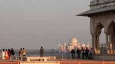 Tour privato all'alba da Delhi al Taj Mahal e al Forte di Agra