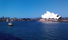 Sydney City Tour with Magistic Luncheon Cruise