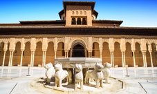 Biglietti salta fila con visita guidata per Alhambra e Generalife