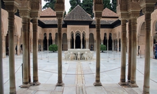 Biglietti salta fila per l'Alhambra e tour a piedi di Albaicin