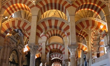 Monumental guided intensive walking tour in Cordoba