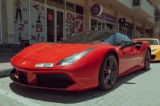 Due giri in pista con Ferrari F8 Tributo 
