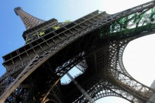 Visita guidata della Torre Eiffel con accesso prioritario al 2° piano