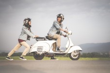 Tour in Vespa con Aperitivo nel Chianti per 2