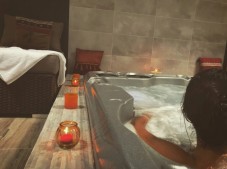 Spa Privata con servizio Prosecco in Jacuzzi