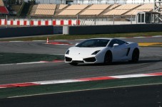 5 Giri in Pista su Lamborghini Huracan Avio all'Autodromo di Lombardore (TO)