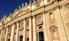Autobus hop-on hop-off 48 ore + audioguida ufficiale della Basilica di San Pietro