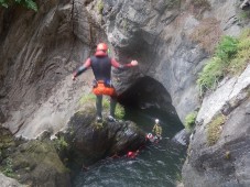 Discesa in Canyoning - 2 ore & soggiorno 2 notti