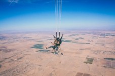 Lancio con il Paracadute e Volo in Aereo di 45 Minuti