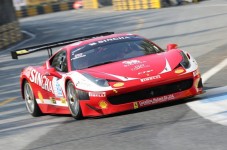 Giro in pista su una Ferrari 458 Italia