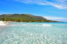 Giornata in yacht di lusso nelle isole Baleari