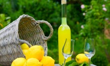 Limoncello e delizie al limone tra Amalfi e Valle dei Mulini