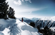 Discesa notturna con tipica cena svizzera