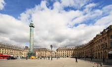 Parigi storica e cattedrale di Notre Dame: tour guidato in bus
