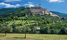 Assisi, Cortona and Perugia Tour from San Gimignano