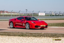5 giri in pista su Ferrari 488 GTB - Circuito Vallelunga (RM)