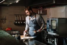 Lezione di cucina Toscana con pranzo in una fattoria Biologica