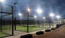 Campo da padel per quattro persone in Croazia nel weekend, un'ora e mezza