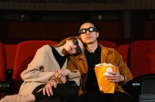 Brunch e Cinema per Coppia con Bibita e Pop-Corn