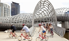 Guided bicycle tour in Melbourne