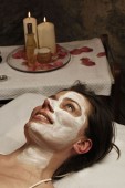 Pulizia viso profonda  e Manicure - Milano