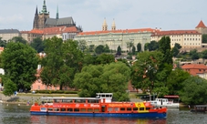 Tour di Praga su autobus sali e scendi e tour in barca