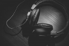 Veho On Ear Wireless Bluetooth Headphones