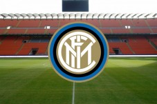 Tour Stadio San Siro e Museo Inter Per 3 Persone con Soggiorno 1 Notte