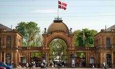 Tour panoramico della città di Copenaghen e biglietto d'ingresso saltafila per i Giardini di Tivoli