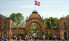 Tour panoramico della città di Copenaghen e biglietto d'ingresso saltafila per i Giardini di Tivoli