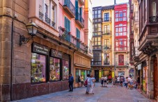 Indimenticabile Weekend di Coppia a Bilbao