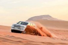 Wadi Al Abyadh, giornata intera privata in 4x4