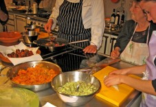 Corso di cucina a casa di una Cesarina con degustazione a Napoli 