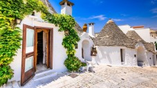 Fuga Romantica di una Notte in Trullo nella pittoresca Alberobello