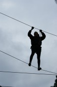 Arrampicata sugli alberi e corso corde