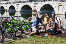 Noleggio bici o risciò 3 ore Roma per 4