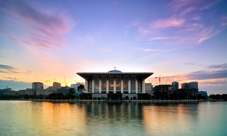 Da Kuala Lumpur: tour di Putrajaya e crociera sul lago