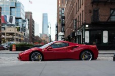 Tre giri in pista in Ferrari F8 Tributo