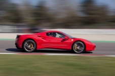 Guida una Ferrari 488 GTB a Vairano