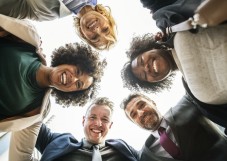 Regali Aziendali per Dipendenti: Esperienze e Soluzioni Incentive