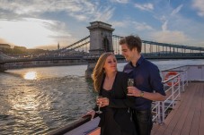 Sunset Cocktail Cruise Budapest 