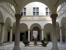 I Medici Serie TV Location - Palazzo Piccolomini