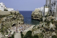 Pilotare un elicottero in Puglia 