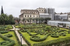 Tour esclusivo di Castel Gandolfo con pranzo all'interno dei giardini privati del Papa