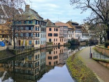 Regalo viaggio in Alsazia - Colmar e Strasburgo, tra Borghi Fiabeschi e Degustazioni